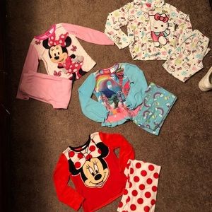 Girls 4T/5T bundle is 4 2pc pajama set